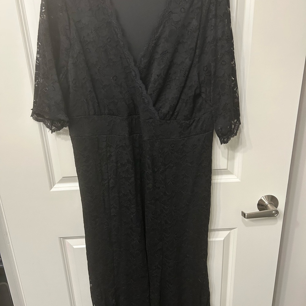 Elegant Black Lace Dress